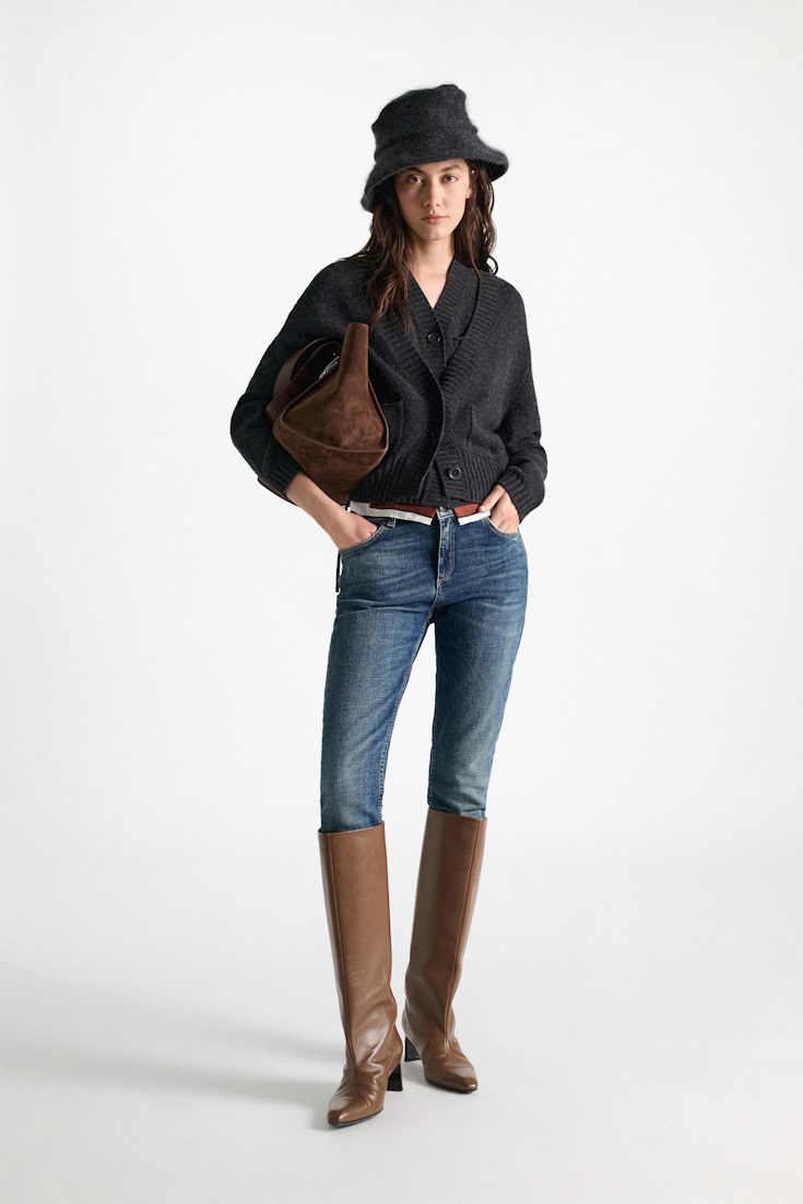 Dorothee Schumacher Hut aus Merino und Kaschmir anthra melange Model Front View