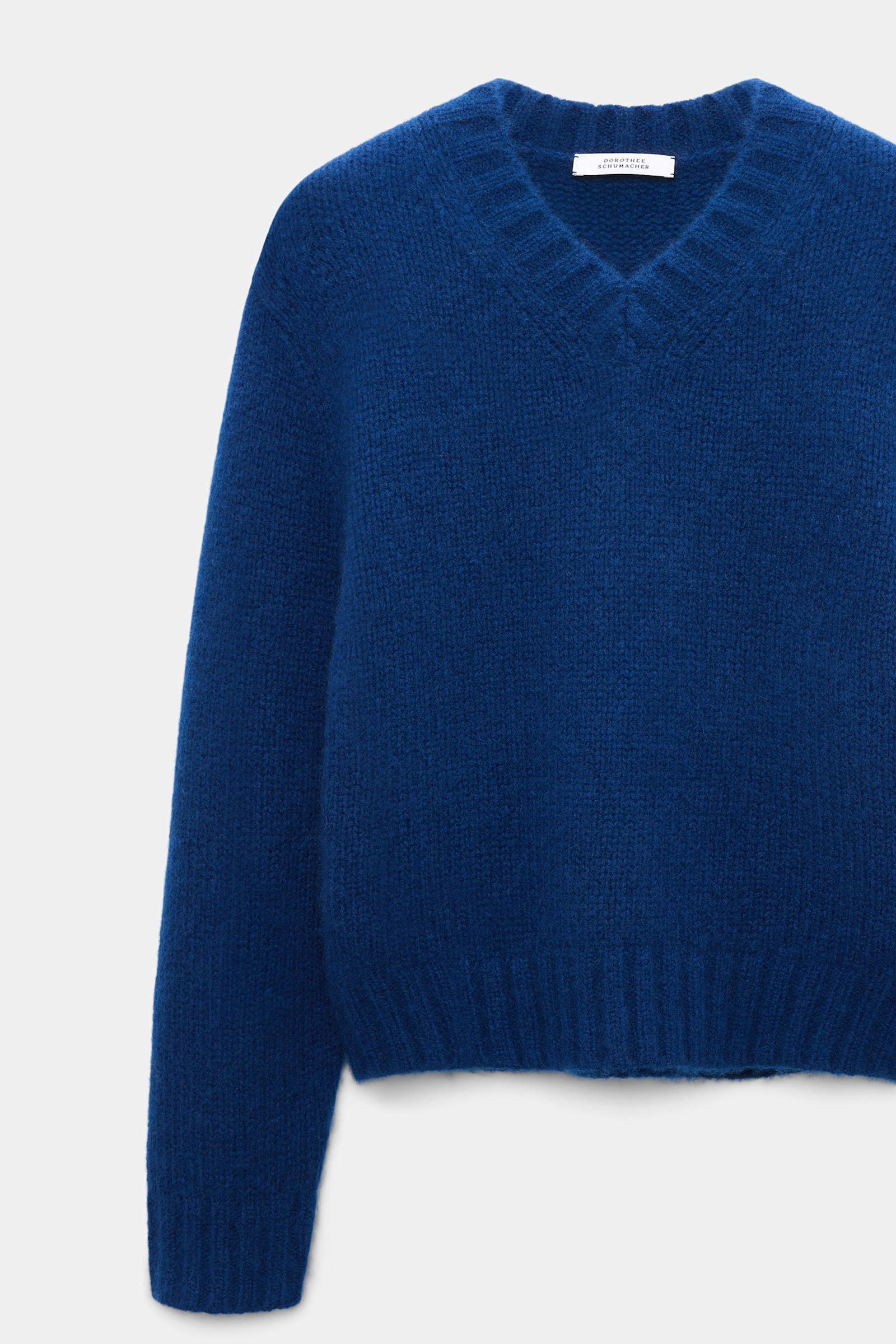 Dorothee Schumacher Pullover mit V-Ausschnitt aus Kaschmir ocean blue Product Detail View
