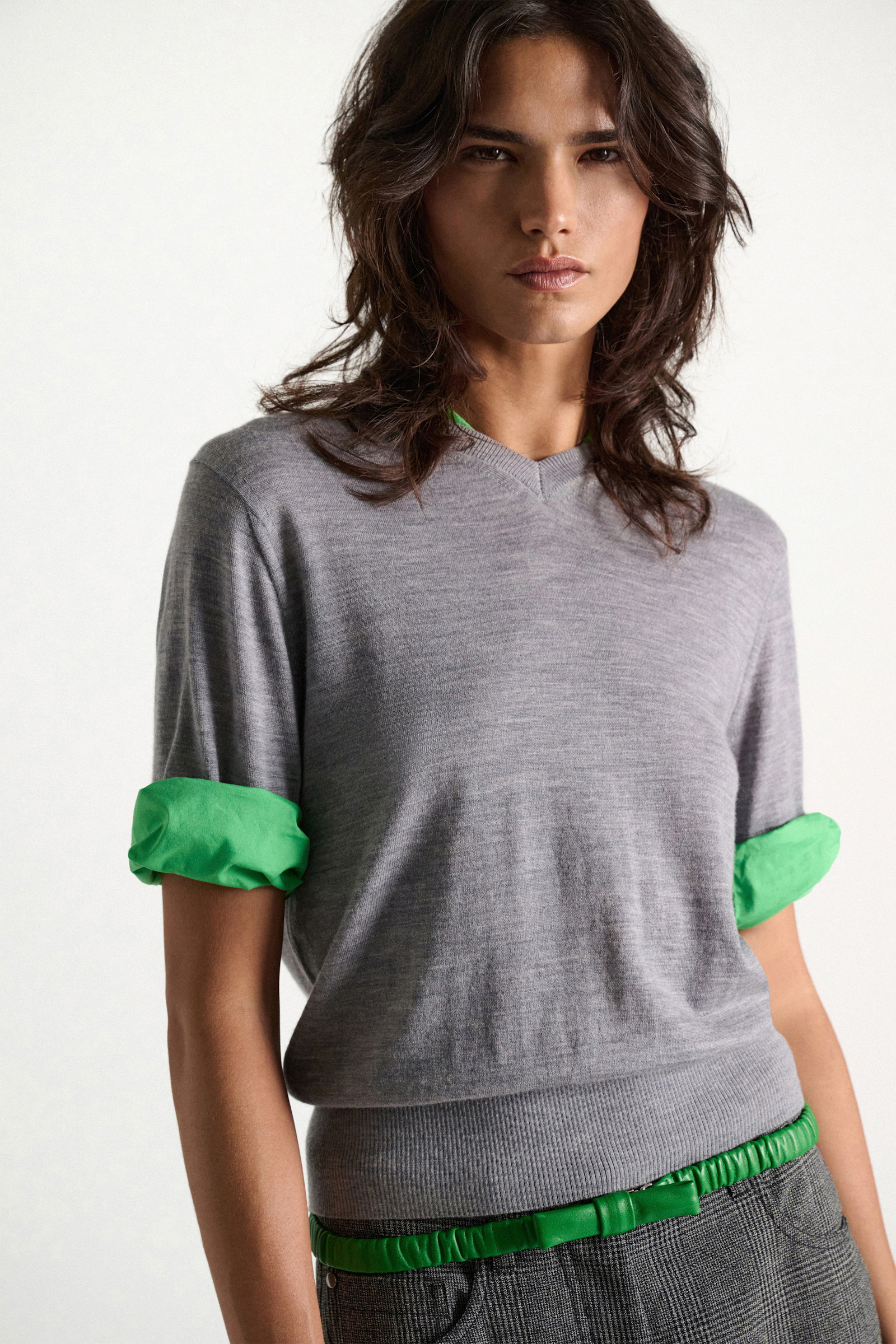 Dorothee Schumacher Pullover im Layering-Look aus extrafeinem Merino grey mel. patch Model Detail View