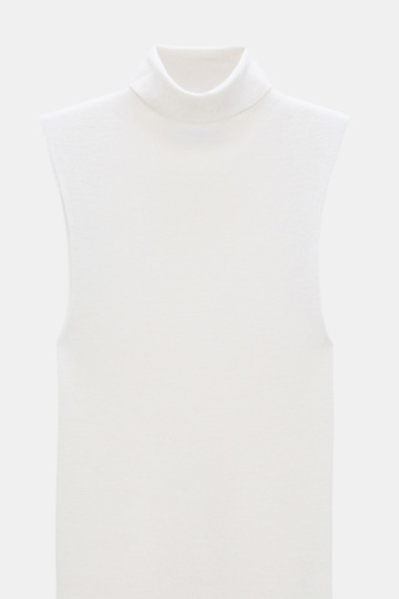 Dorothee Schumacher Sleeveless turtleneck in extra fine Merino camellia white Product Detail View