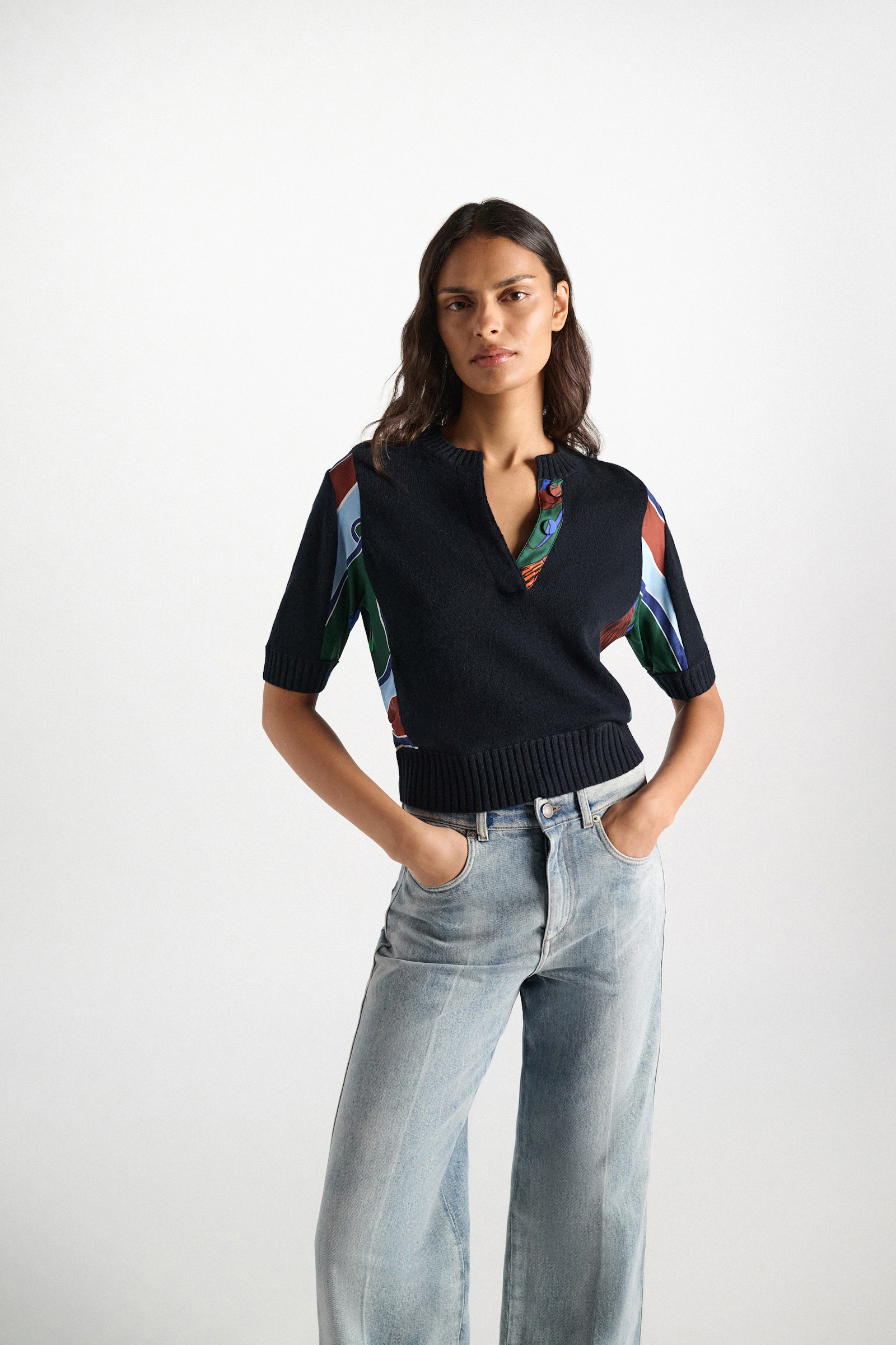 Dorothee Schumacher Pullover mit halbem Arm aus Merino und Kaschmir colorful ribbon scarf Model Detail View