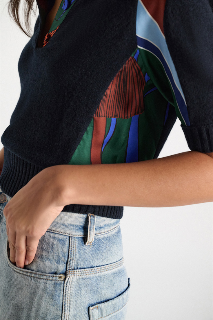 Dorothee Schumacher Pullover mit halbem Arm aus Merino und Kaschmir colorful ribbon scarf Model Detail View