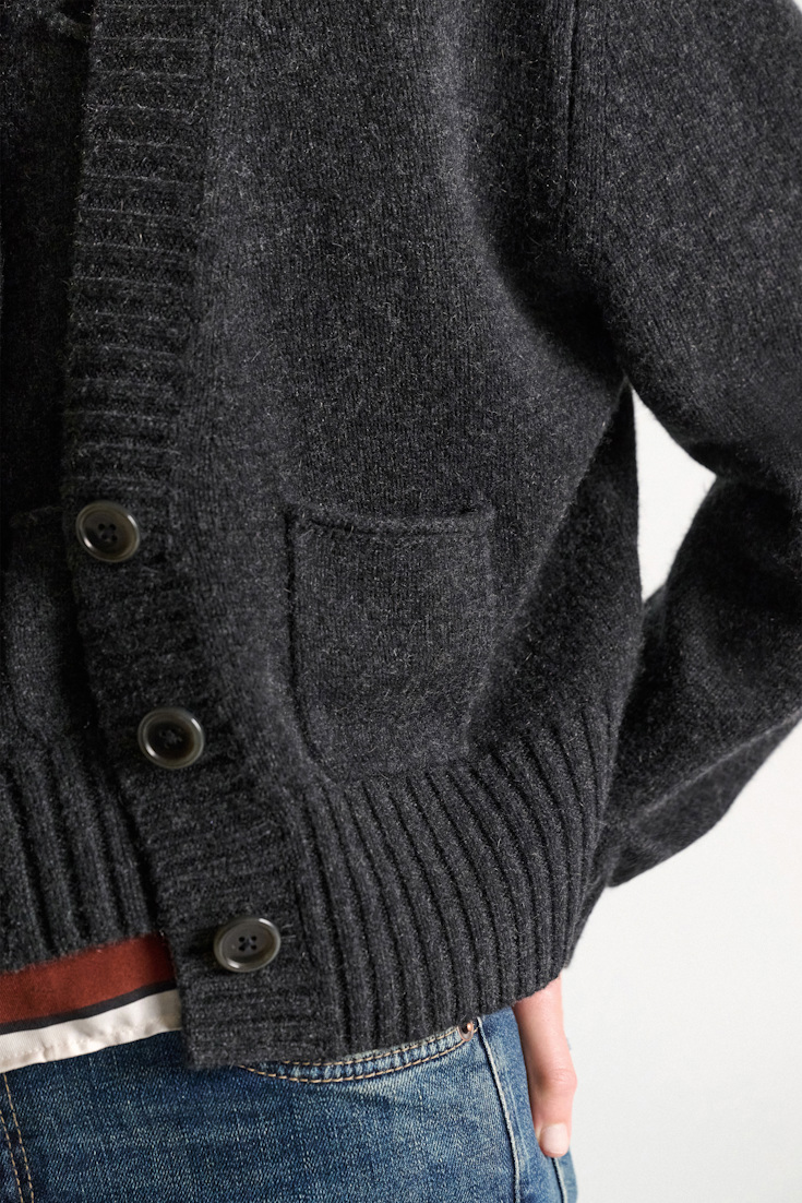 Dorothee Schumacher Merino-cashmere V-neck cardigan anthra melange Model Detail View