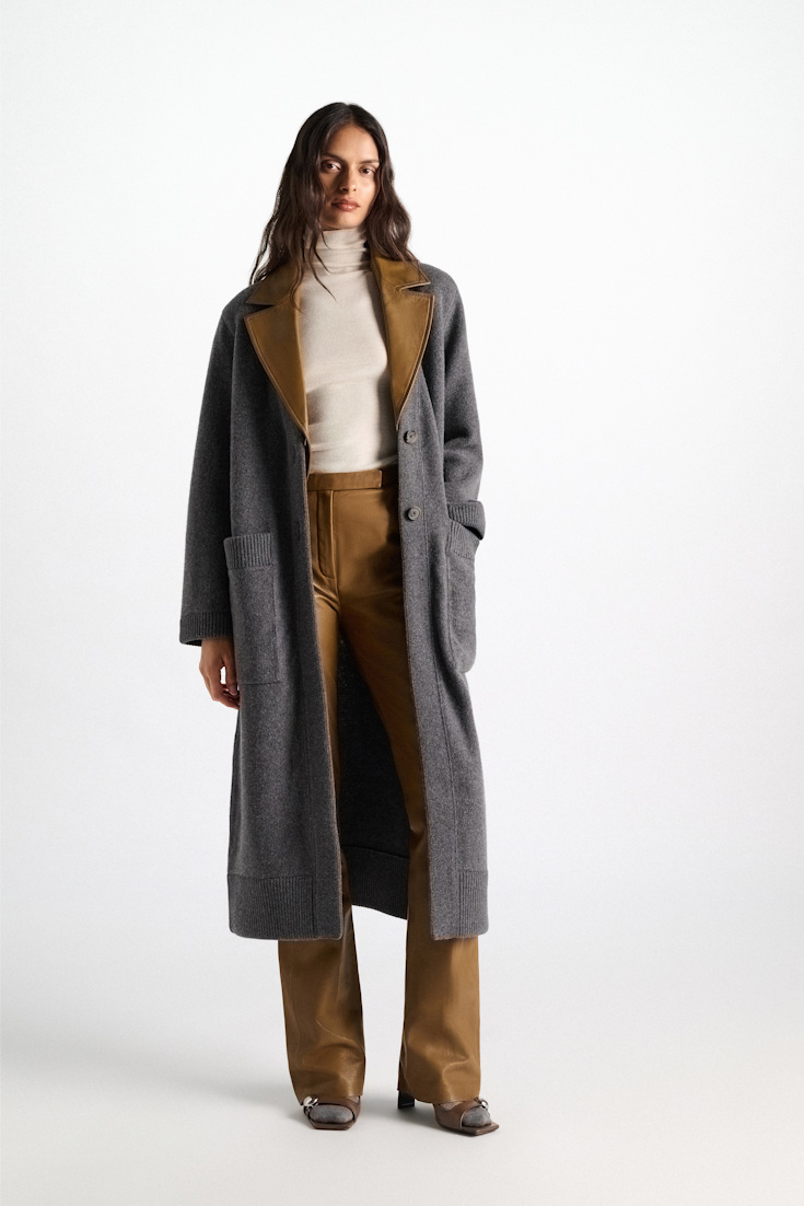 Dorothee Schumacher Merino-cashmere coat with leather details anthra melange Model Front View