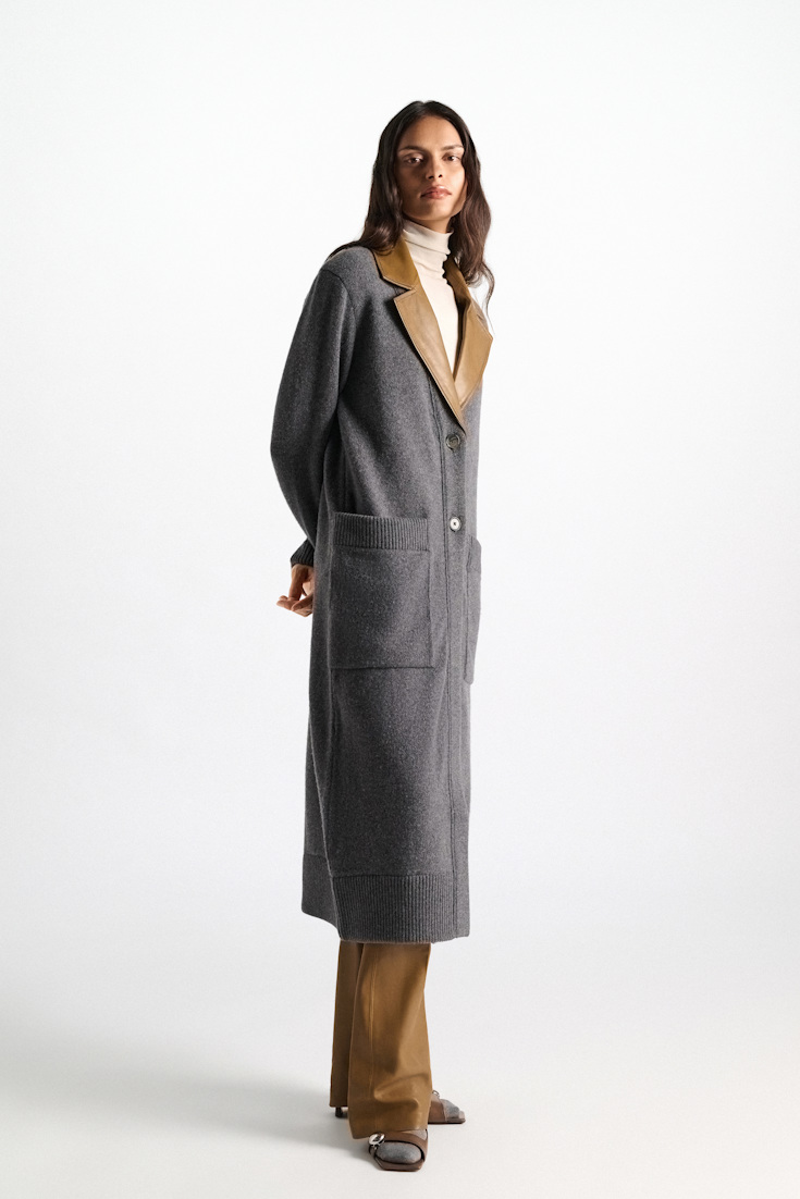 Dorothee Schumacher Merino-cashmere coat with leather details anthra melange Model Detail View