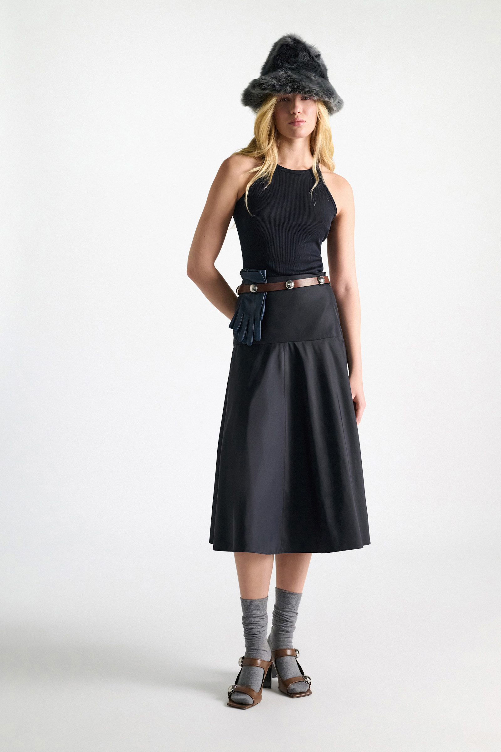 Dorothee Schumacher Rippentanktop aus Baumwolle true navy Model Front View