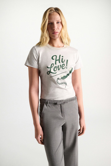 Dorothee Schumacher HI LOVE print shrunken T-shirt grey/green Model Detail View