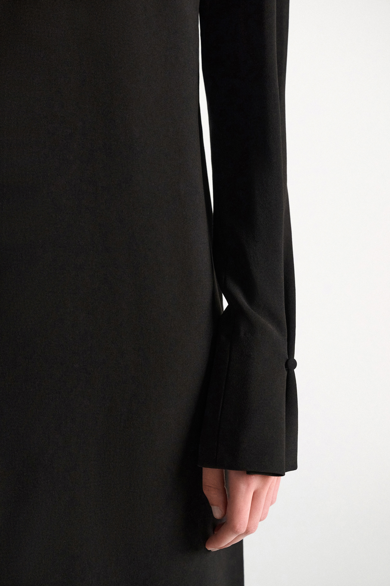 Dorothee Schumacher Kurzes Shiftkleid aus japanischem Crêpe black Model Detail View