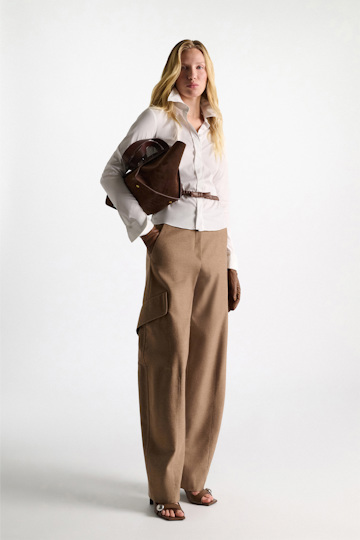 Dorothee Schumacher Slim-fit stretch poplin blouse with memory wire details pure white Model Front View