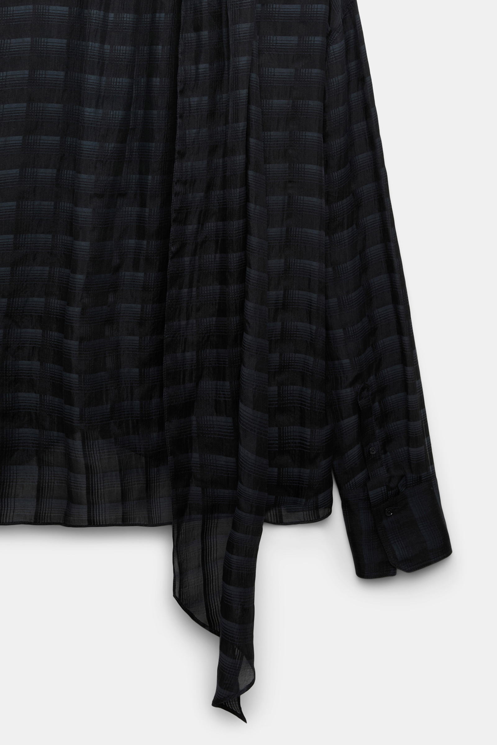 Dorothee Schumacher Karierte Bluse aus halbtransparenter Baumwoll-Seide smoked pearl Product Detail View