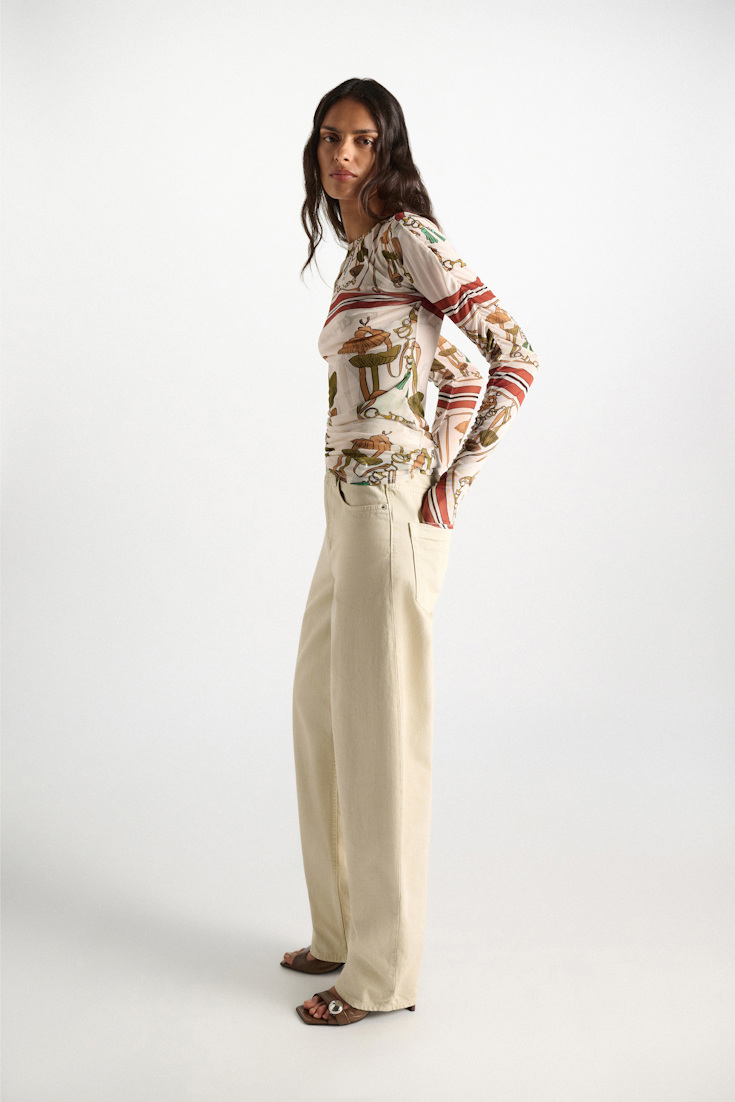 Dorothee Schumacher Garment dyed barrel leg jeans champignon Model Front View
