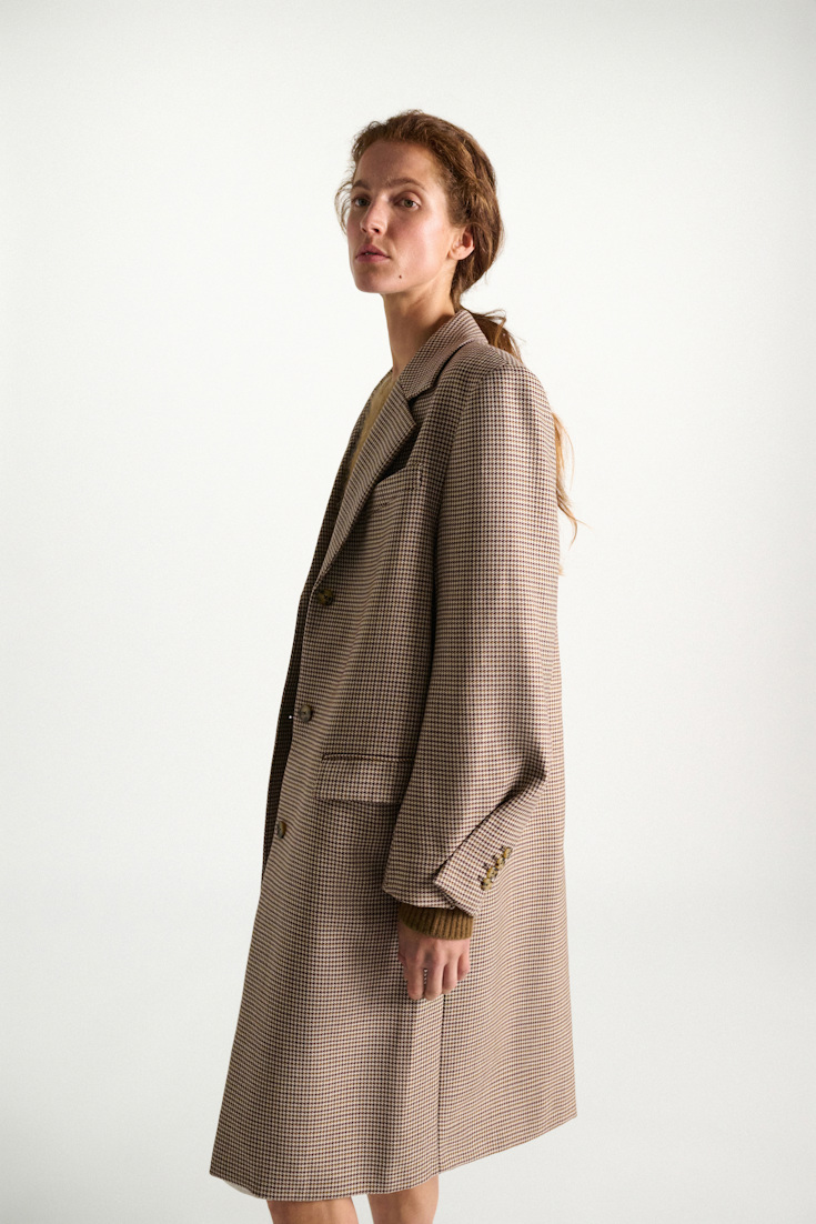 Dorothee Schumacher Karierter Mantel aus Schurwolle beige check Model Detail View