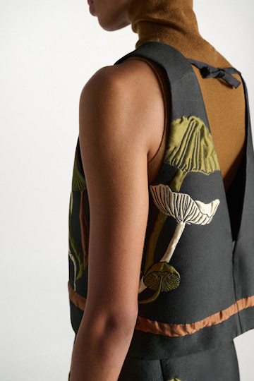 Dorothee Schumacher Jacquard vest mushroom jacquard Model Detail View