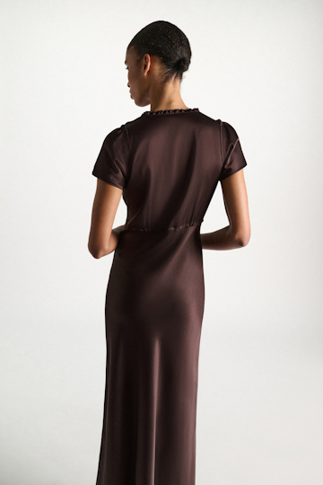Dorothee Schumacher Technical satin midi-dress black mushroom Model Detail View