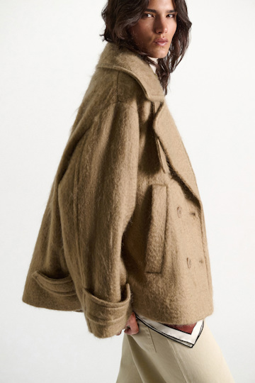 Dorothee Schumacher Wool-mohair jacket trench Model Detail View