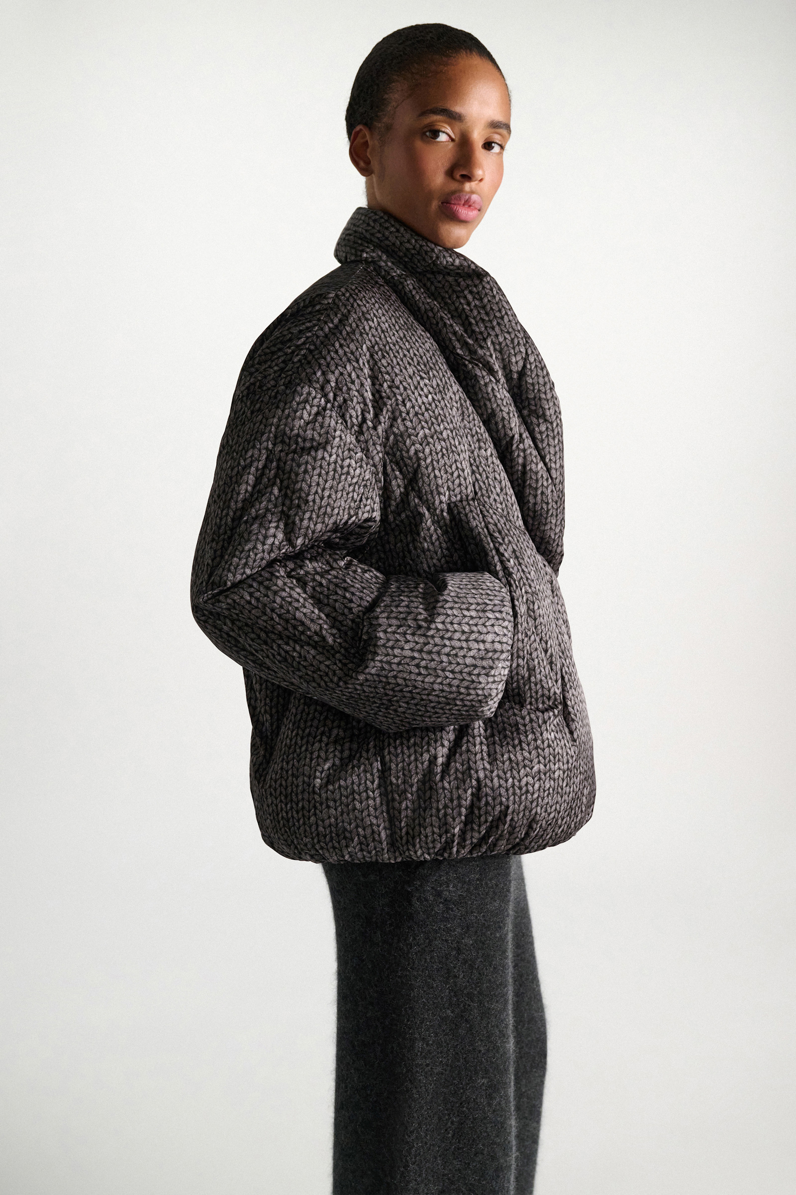 Dorothee Schumacher Printed-Daunenjacke knit print grey Model Detail View