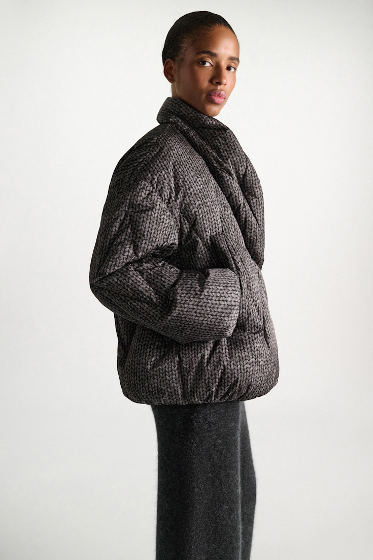 Dorothee Schumacher Printed-Daunenjacke knit print grey Model Detail View