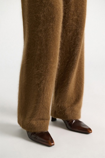 Dorothee Schumacher Brushed boxcalf ankle boots brown brush off Model Detail View