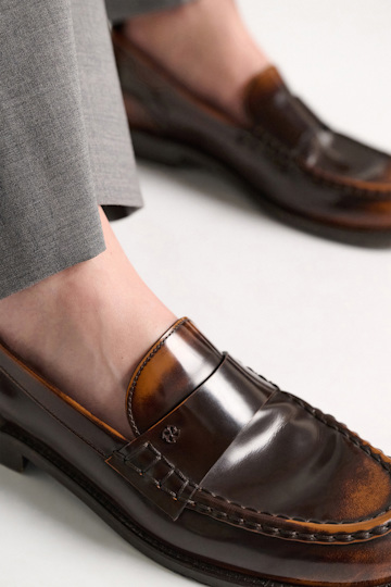 Dorothee Schumacher Brush-off boxcalf loafers brown brush off Model Detail View