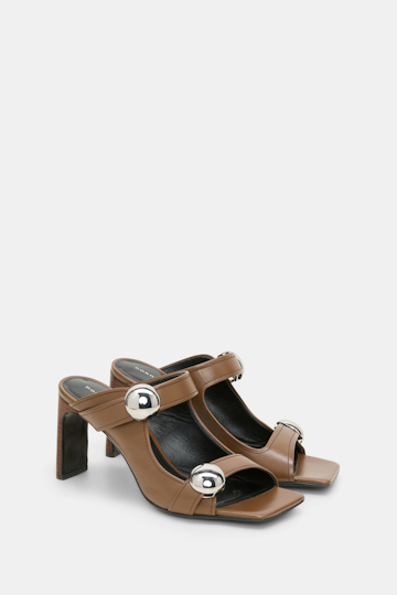 Dorothee Schumacher Sandals with oversized studs porcini Product Detail View