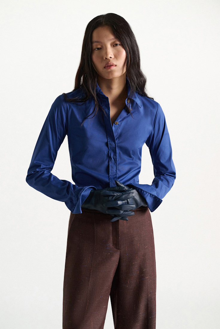 Dorothee Schumacher Lambskin gloves dark cloud Model Detail View