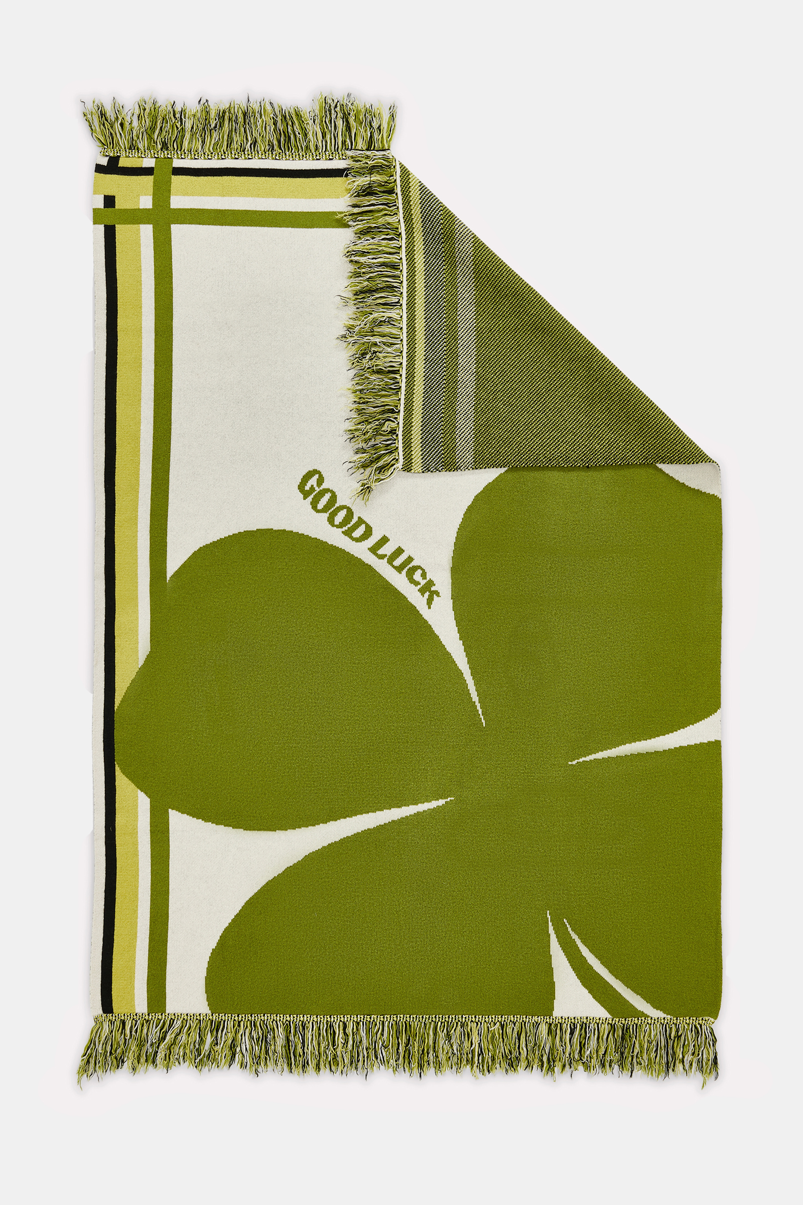 LUCKY CLOVER blanket Dorothee Schumacher Wolldecke mit Kleeblatt und GOOD LUCK Motiv marrocan green/white