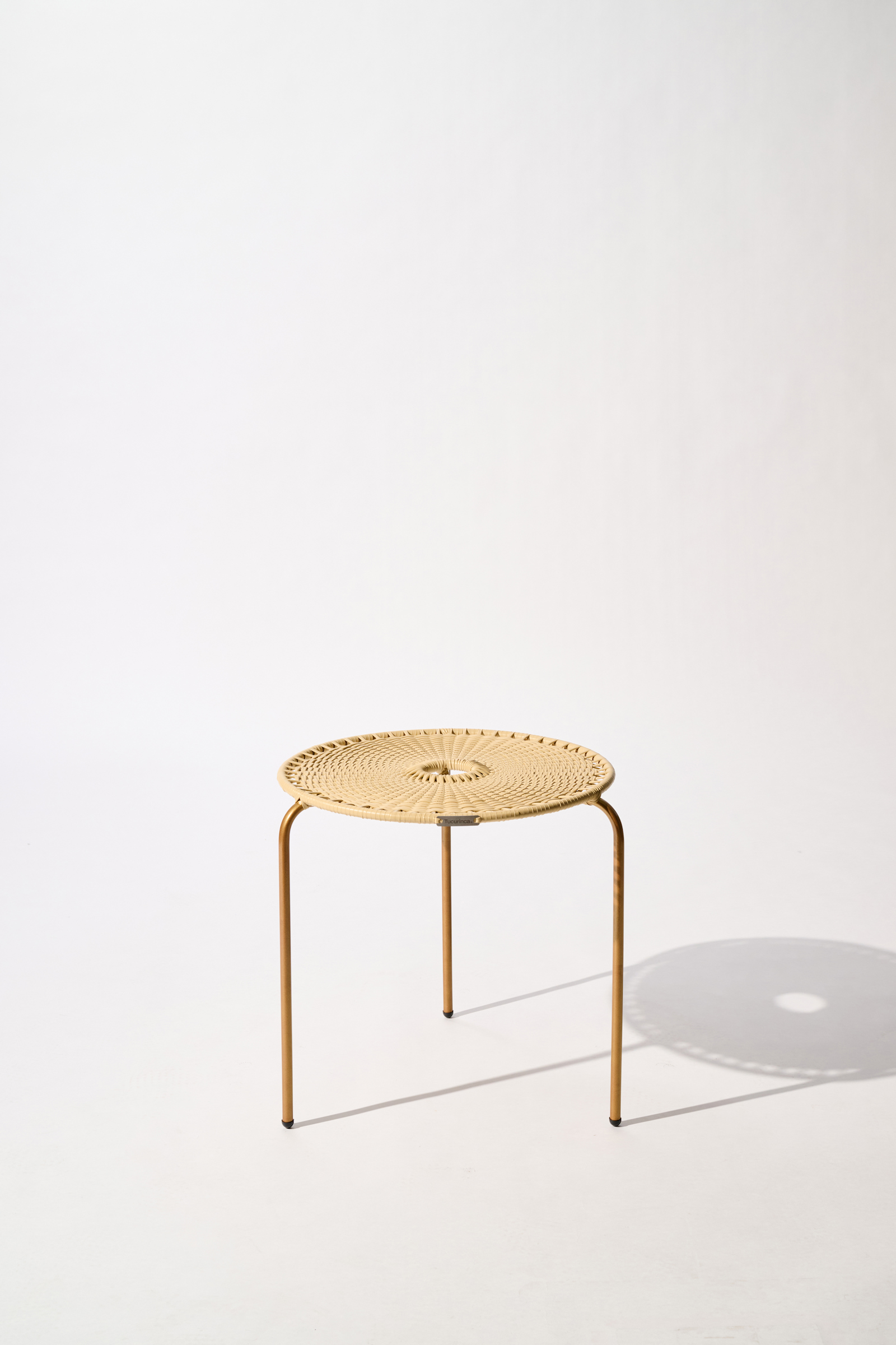 Dorothee Schumacher KLEINER HANDGEFLOCHTENER COFFEE TABLE copper beige mix