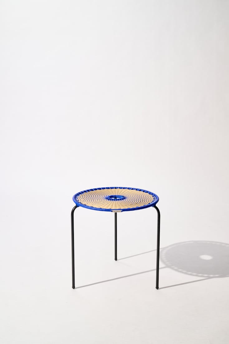 Dorothee Schumacher Kleiner handgeflochtener Coffee Table blue beige mix