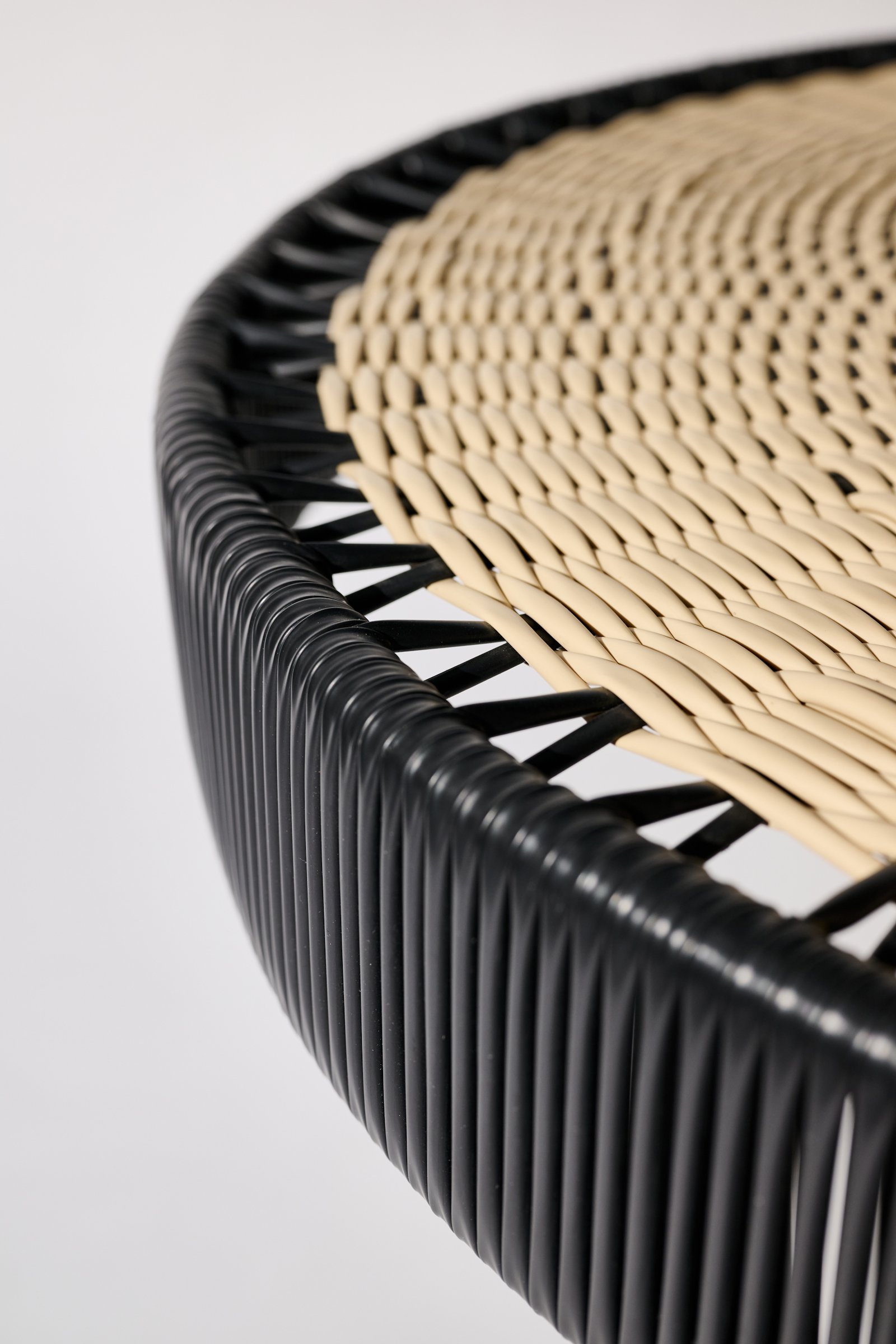 Dorothee Schumacher Handgeflochtener Dining Table black beige mix