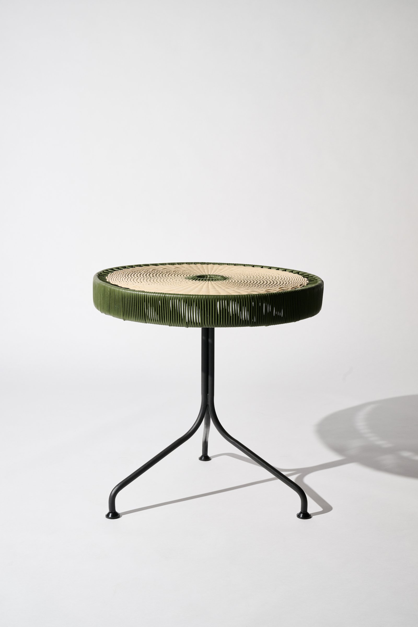 Dorothee Schumacher Handgeflochtener Dining Table verde militar beige mix