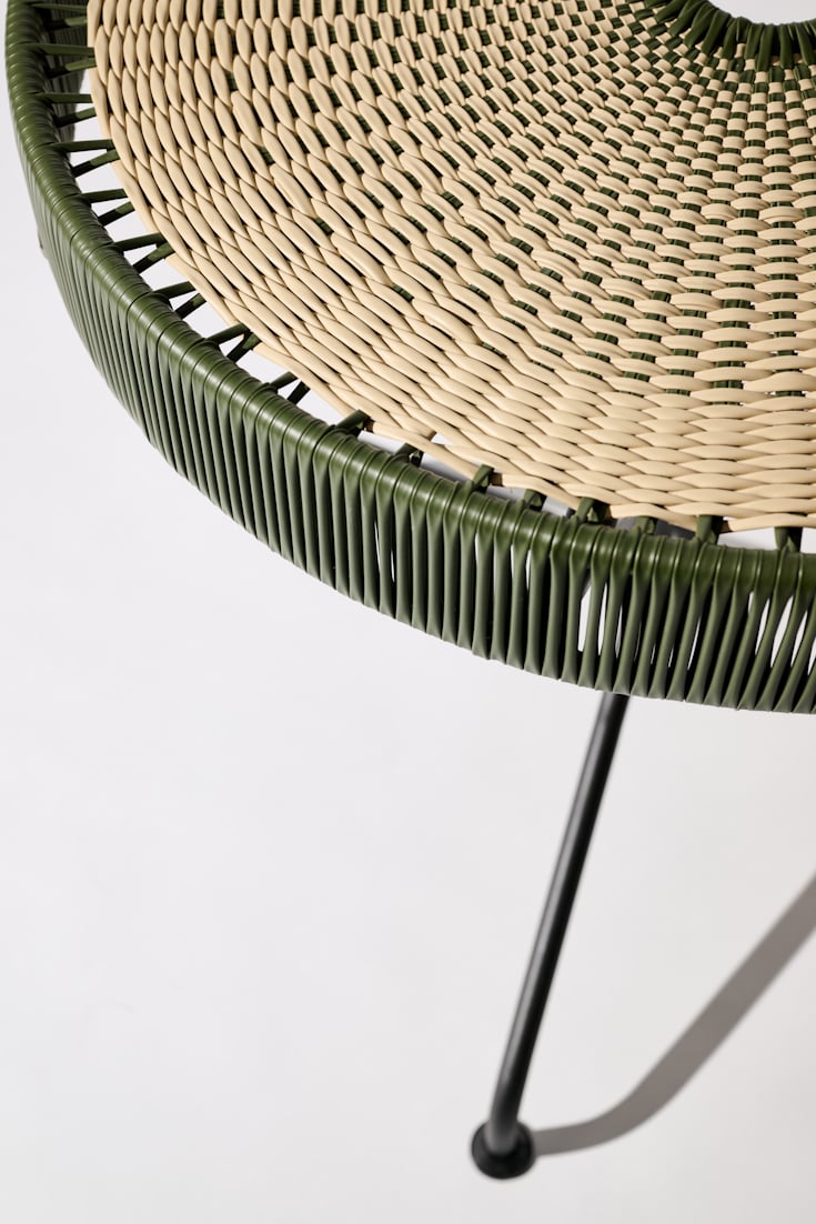 Dorothee Schumacher Handgeflochtener Dining Table verde militar beige mix