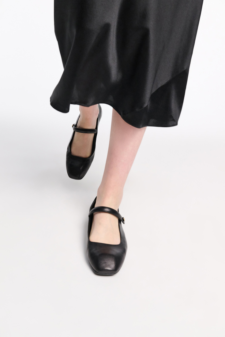 Dorothee Schumacher Square toe Mary-Janes pure black
