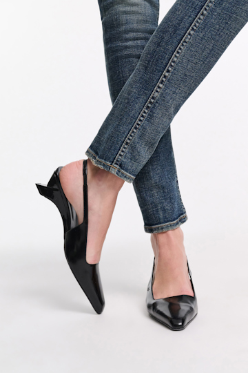 Dorothee Schumacher Slingback graphic contour wedges pure black