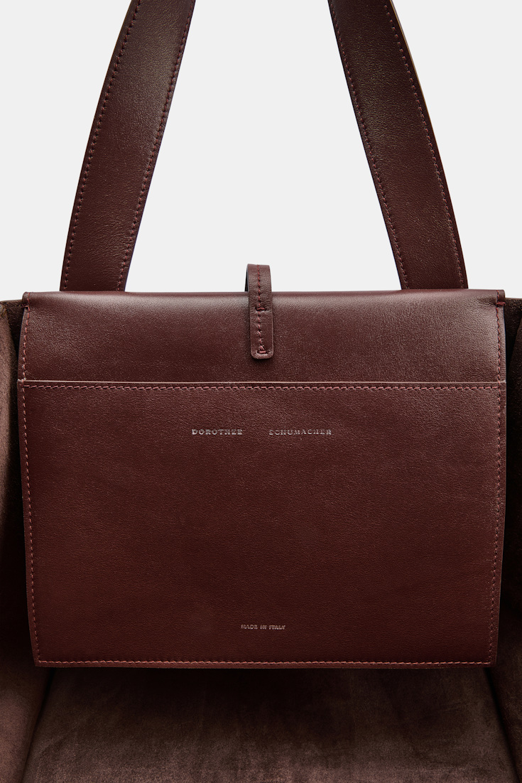 Dorothee Schumacher Horizontale Tote Bag aus Kalbswildleder sequoia Product Detail View