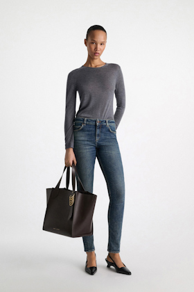 Dorothee Schumacher Round neck sweater in pure cashmere basalt grey