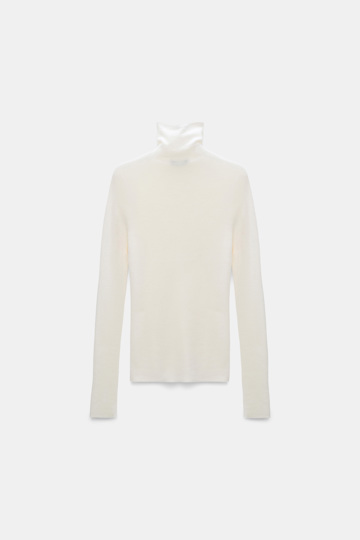 Dorothee Schumacher Rollkragenpullover aus Merino camellia white