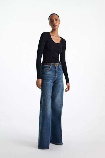 Dorothee Schumacher Pullover mit tiefem Rundhalsausschnitt aus Merino dark navy