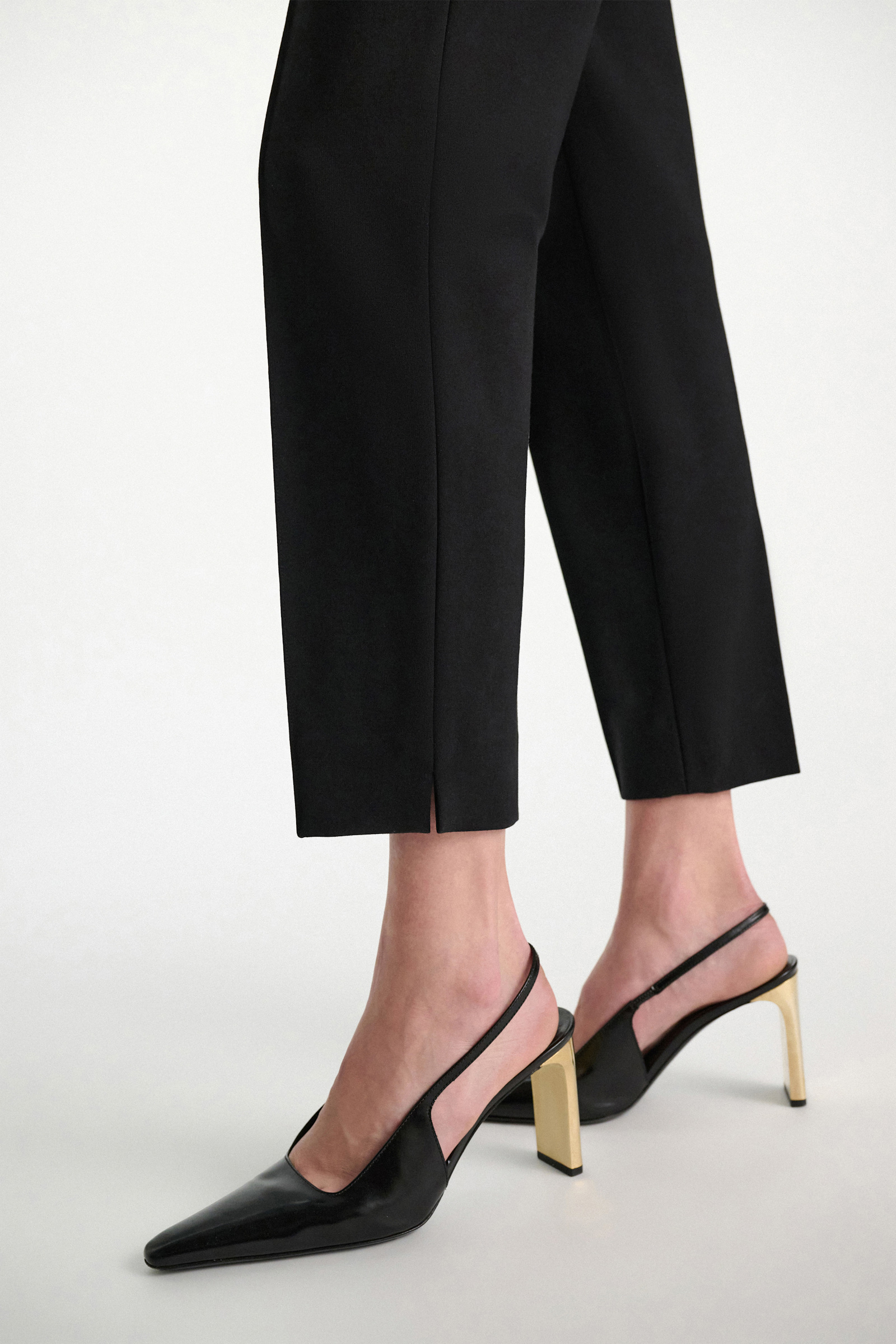 Dorothee Schumacher Cigarette pants in Punto Milano pure black