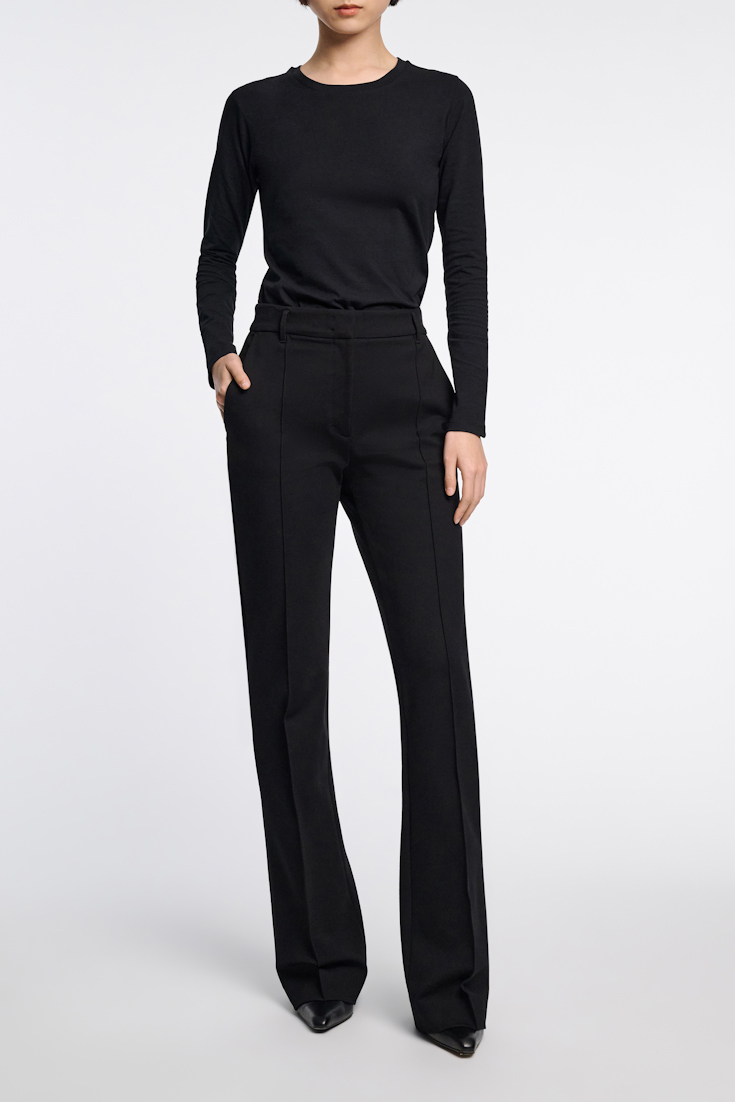 Dorothee Schumacher Hose mit ausgestelltem Bein aus Punto Milano pure black