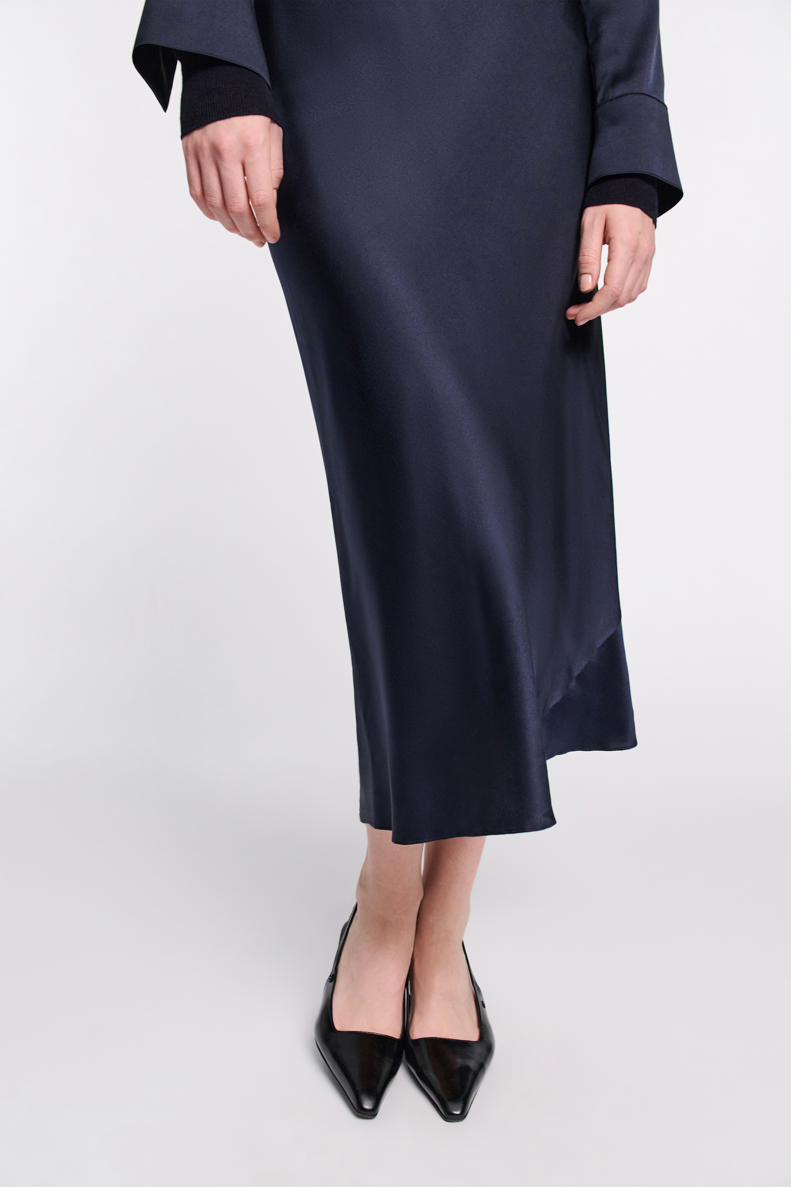 Dorothee Schumacher Stretch silk-satin midi-skirt dark navy